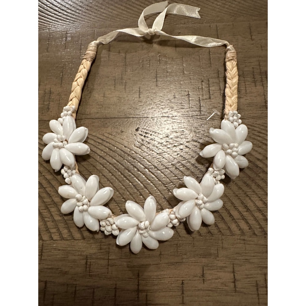 Boho White Puka Shell Flower Choker Necklace